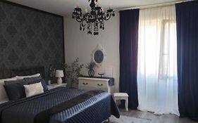 Rooms Zana